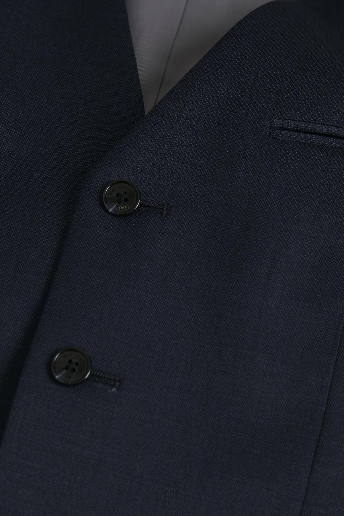 Breck Stretch Suit